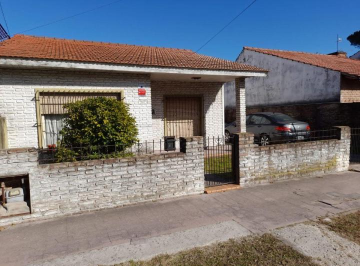 Casa · 380m² · 1 Ambiente