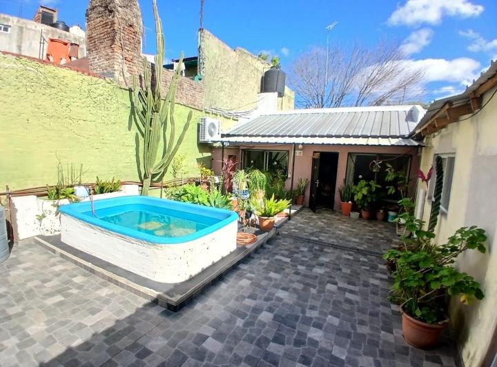 Casa · 110m² · 3 Ambientes · 1 Cochera