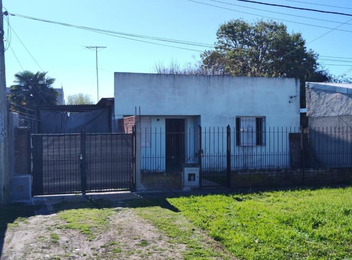 Casa · 110m² · 4 Ambientes · 2 Cocheras