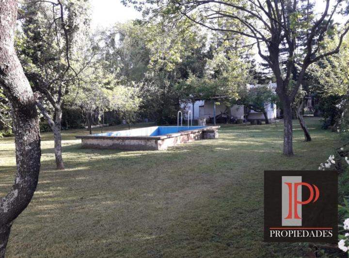 Casa · 900m² · 2 Ambientes