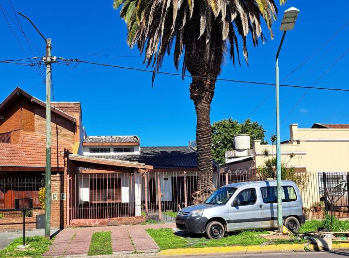 Casa · 150m² · 5 Ambientes · 2 Cocheras