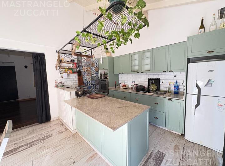 Casa · 140m² · 3 Ambientes · 1 Cochera