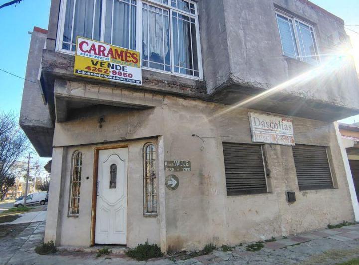 Casa · 270m² · 4 Ambientes · 1 Cochera