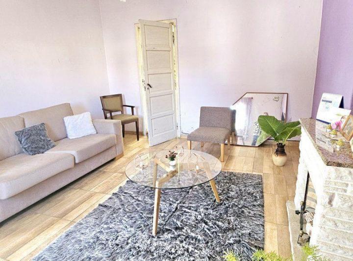 Casa · 11m² · 4 Ambientes · 1 Cochera