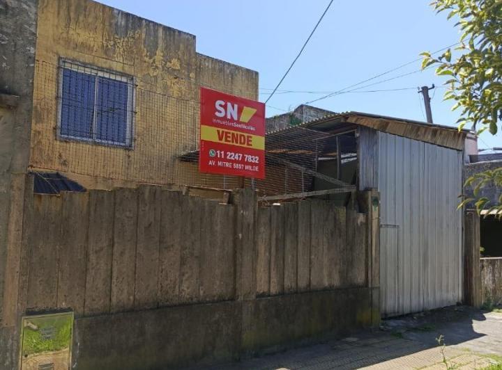 Casa · 200m² · 2 Ambientes