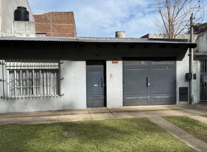 Casa · 80m² · 3 Ambientes · 1 Cochera