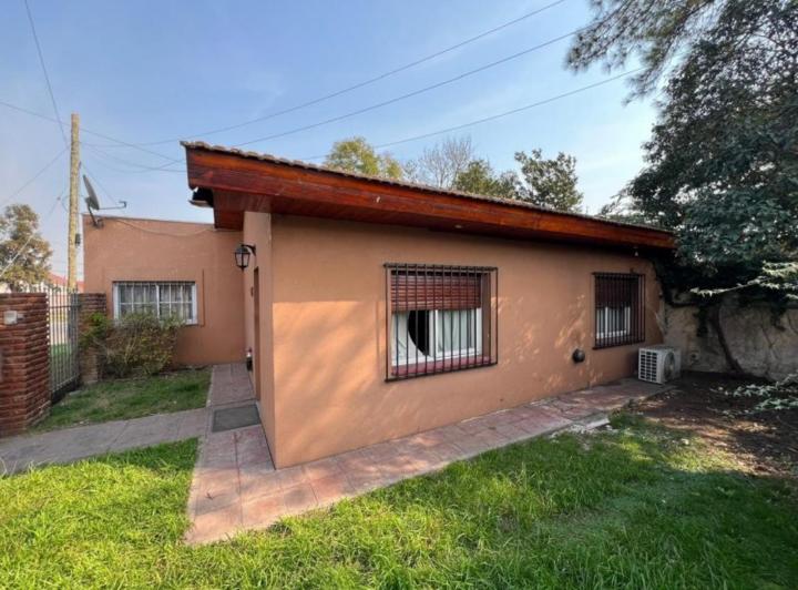 Casa · 120m² · 3 Ambientes · 2 Cocheras