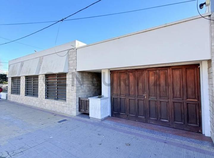 Casa · 163m² · 5 Ambientes · 1 Cochera