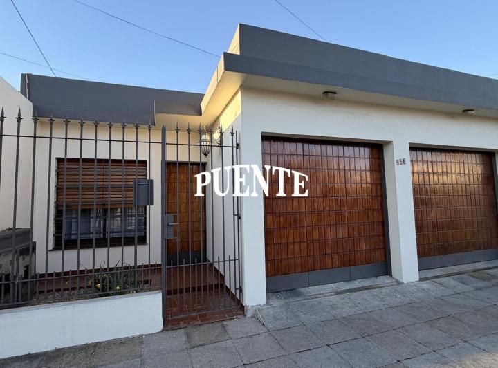 Casa · 97m² · 3 Ambientes · 2 Cocheras