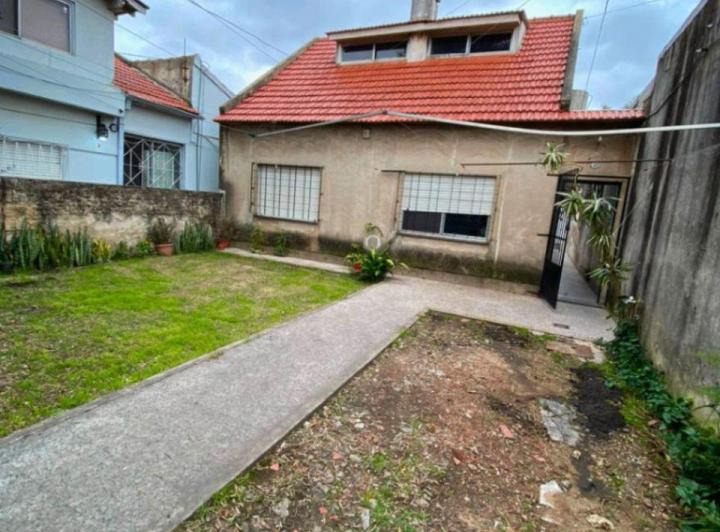 Casa · 61m² · 3 Ambientes · 1 Cochera