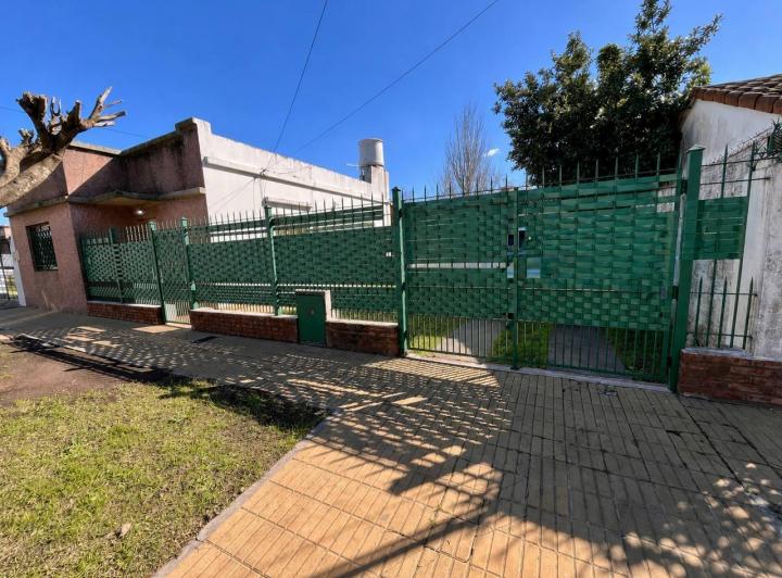 Casa · 109m² · 3 Ambientes · 2 Cocheras
