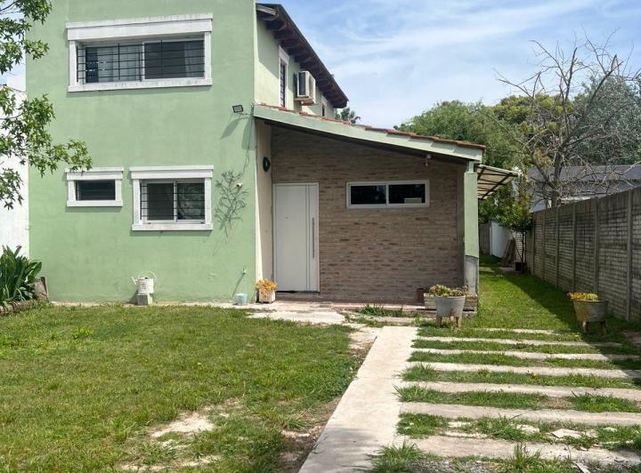 Casa · 100m² · 5 Ambientes · 1 Cochera