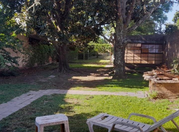 Casa · 90m² · 5 Ambientes · 2 Cocheras
