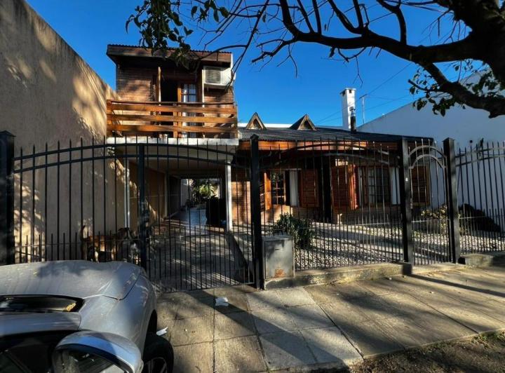 Casa · 190m² · 3 Dormitorios