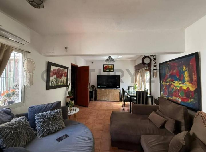 Casa · 149m² · 5 Ambientes · 1 Cochera