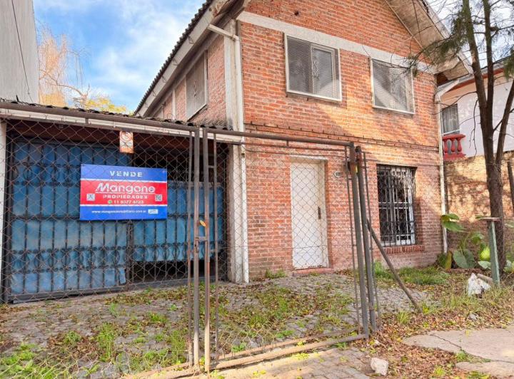 Casa · 180m² · 4 Ambientes · 1 Cochera