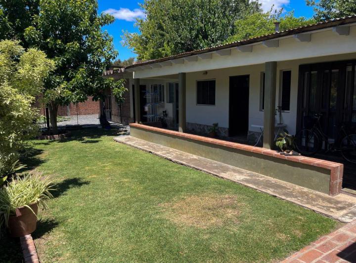 Casa · 180m² · 5 Ambientes · 1 Cochera