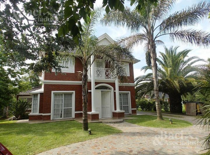 Casa · 800m² · 6 Ambientes