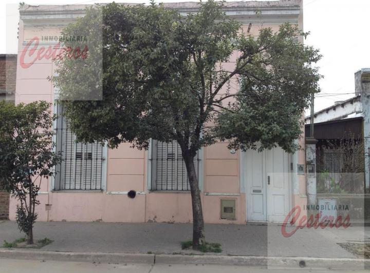 Casa · 120m² · 5 Ambientes · 1 Cochera