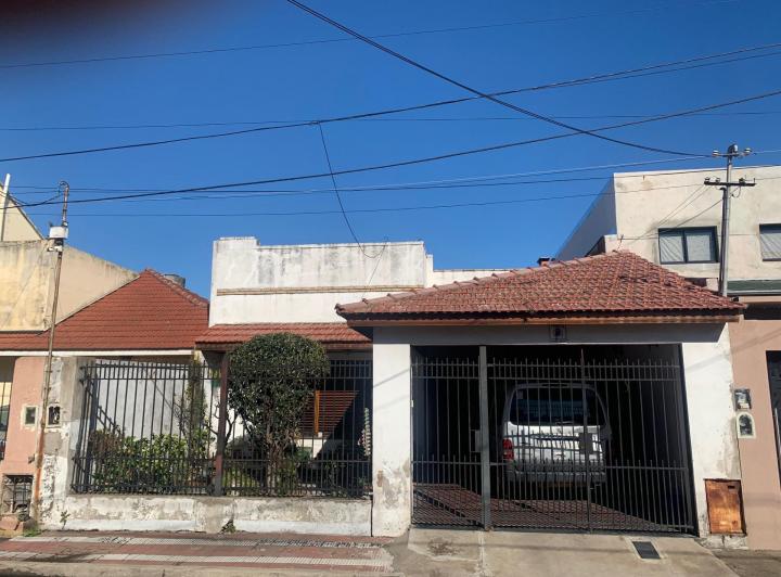 Casa · 150m² · 4 Ambientes · 1 Cochera