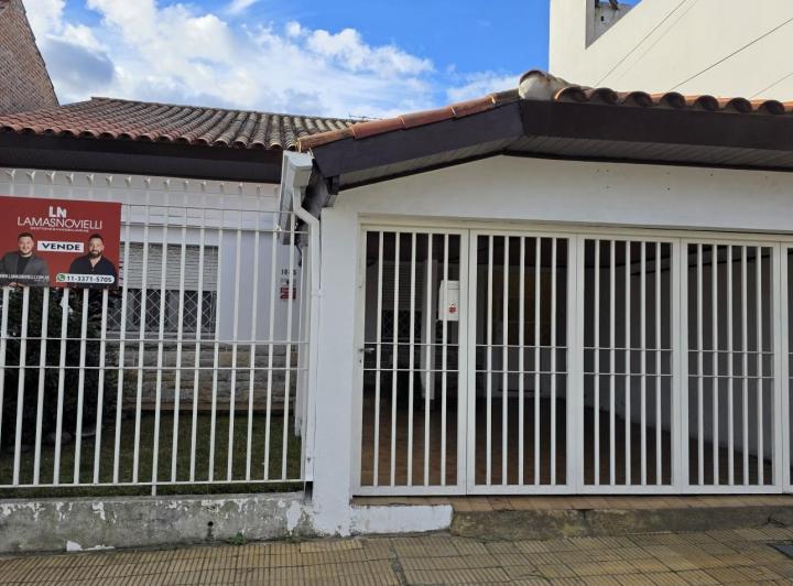 Casa · 163m² · 4 Ambientes · 1 Cochera