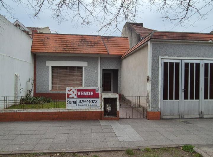 Casa · 155m² · 4 Ambientes · 2 Cocheras