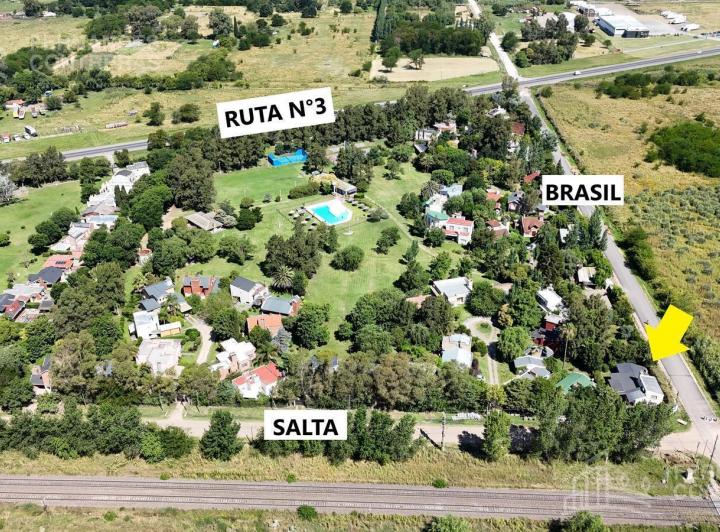 Casa · 130m² · 5 Ambientes · 1 Cochera