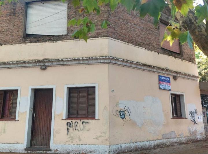 Casa · 110m² · 5 Ambientes · 1 Cochera