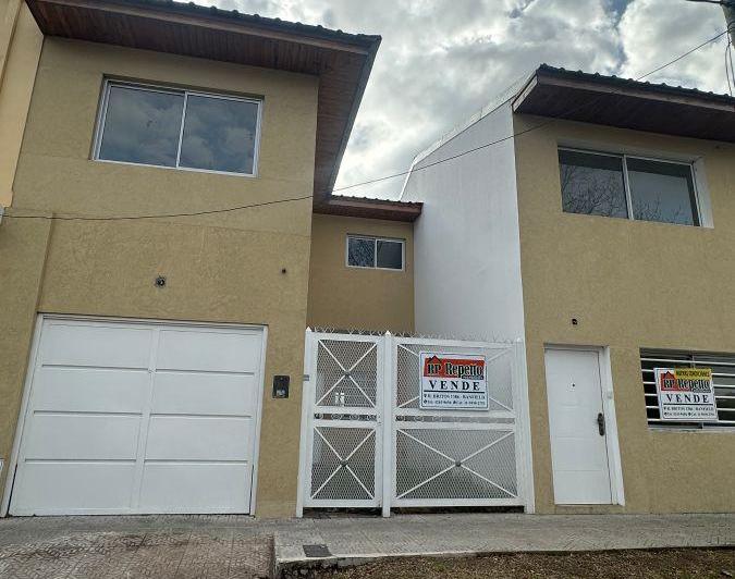Casa · 160m² · 4 Ambientes · 1 Cochera
