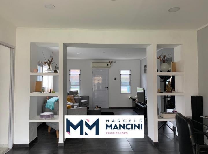 Casa · 110m² · 4 Ambientes · 2 Cocheras