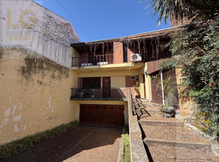 Casa · 495m² · 4 Ambientes · 2 Cocheras