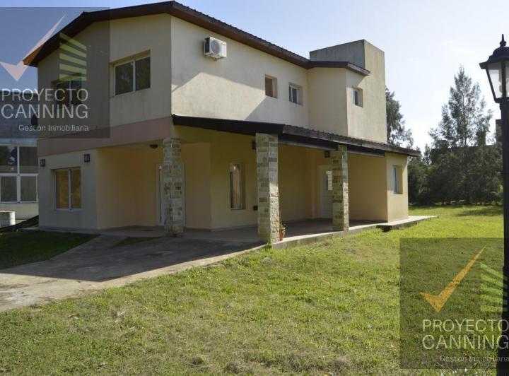 Casa · 147m² · 4 Ambientes · 1 Cochera