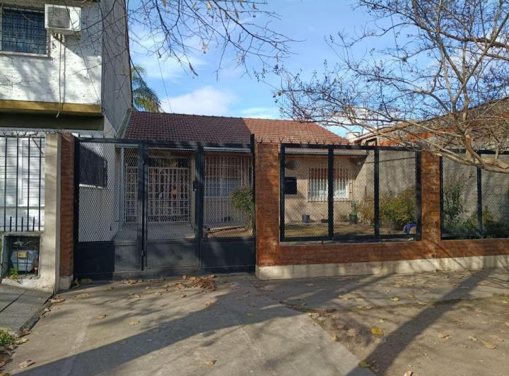 Casa · 60m² · 3 Ambientes · 1 Cochera