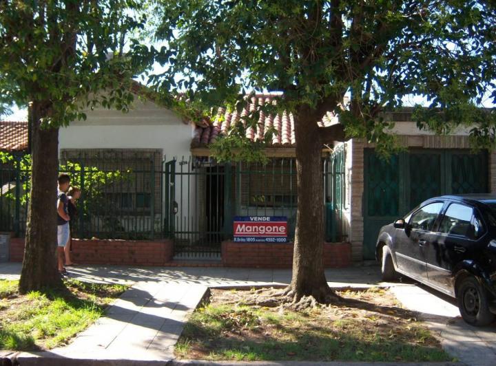 Casa · 160m² · 4 Ambientes · 1 Cochera