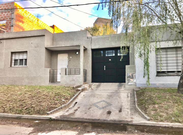 Casa · 120m² · 3 Ambientes · 1 Cochera