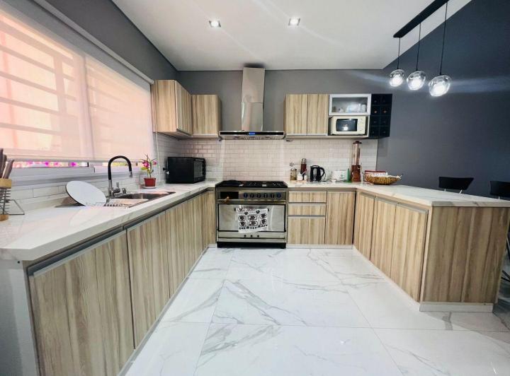 Casa · 170m² · 4 Ambientes · 1 Cochera