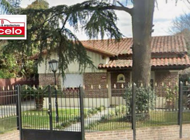 Casa · 250m² · 8 Ambientes