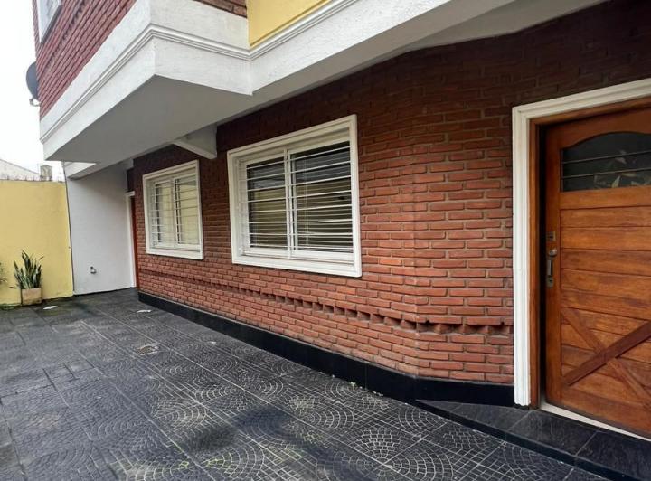 Casa · 130m² · 4 Ambientes