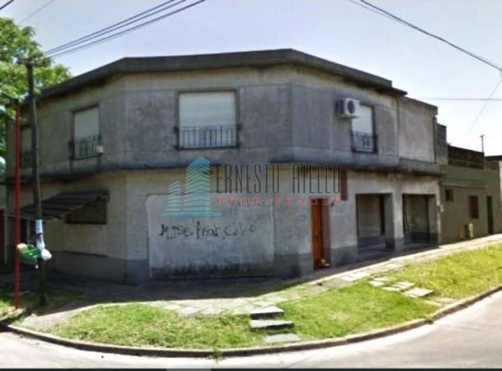Casa · 185m² · 5 Ambientes · 1 Cochera