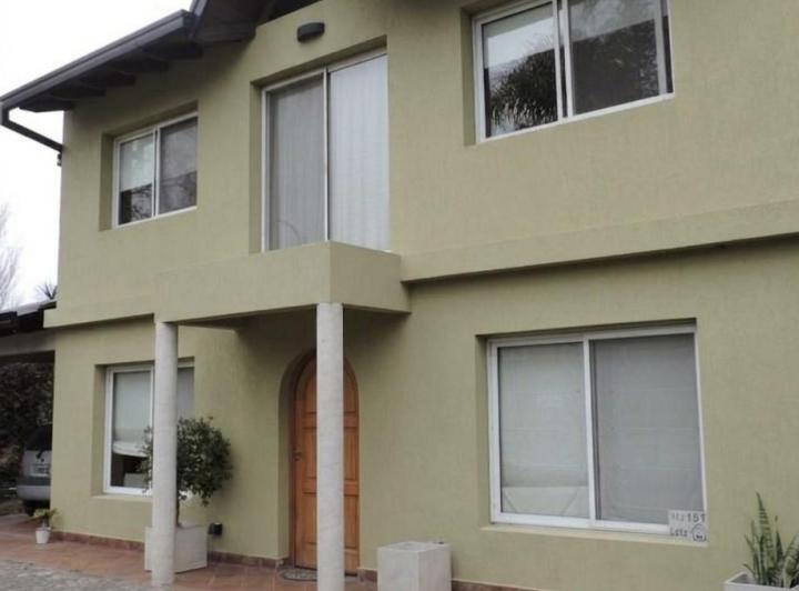 Casa · 170m² · 5 Ambientes · 5 Cocheras
