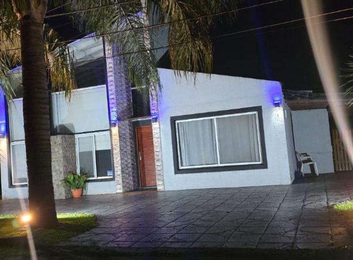 Casa · 120m² · 4 Ambientes · 2 Cocheras