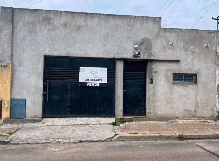 Casa · 117m² · 2 Dormitorios · 1 Cochera