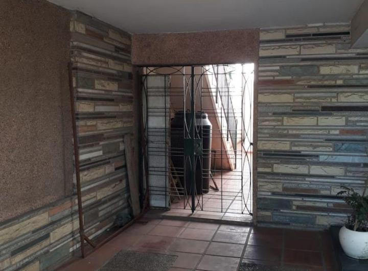 Casa · 350m² · 3 Ambientes · 1 Cochera