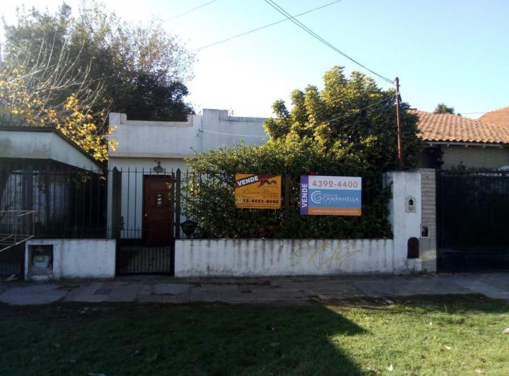 Casa · 65m² · 3 Ambientes · 2 Cocheras