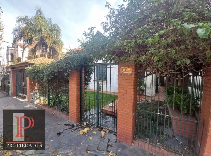 Casa · 152m² · 5 Ambientes · 3 Cocheras