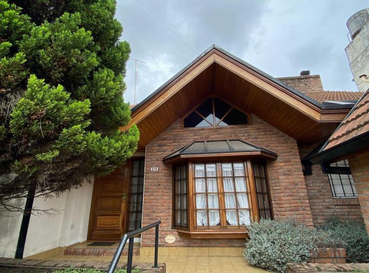 Casa · 138m² · 3 Ambientes · 1 Cochera