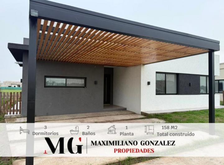 Casa · 148m² · 5 Ambientes · 2 Cocheras