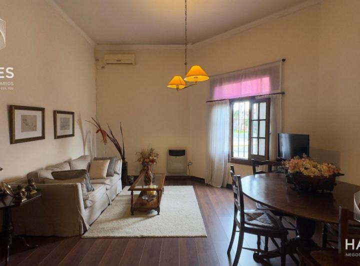 Casa · 122m² · 4 Ambientes · 1 Cochera