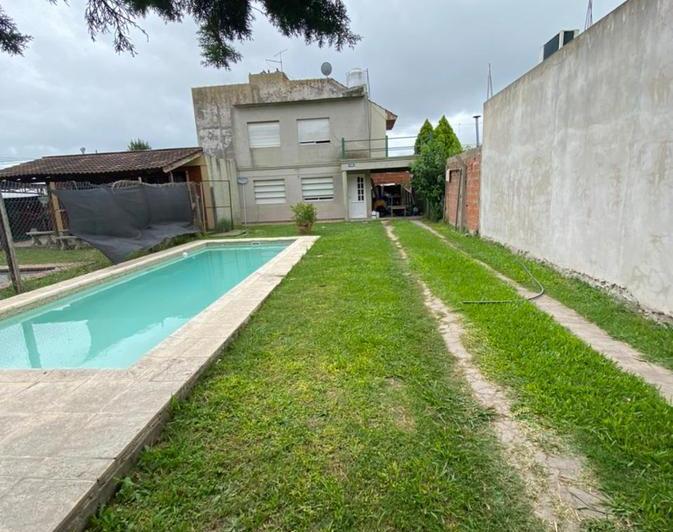 Casa · 75m² · 2 Dormitorios · 1 Cochera