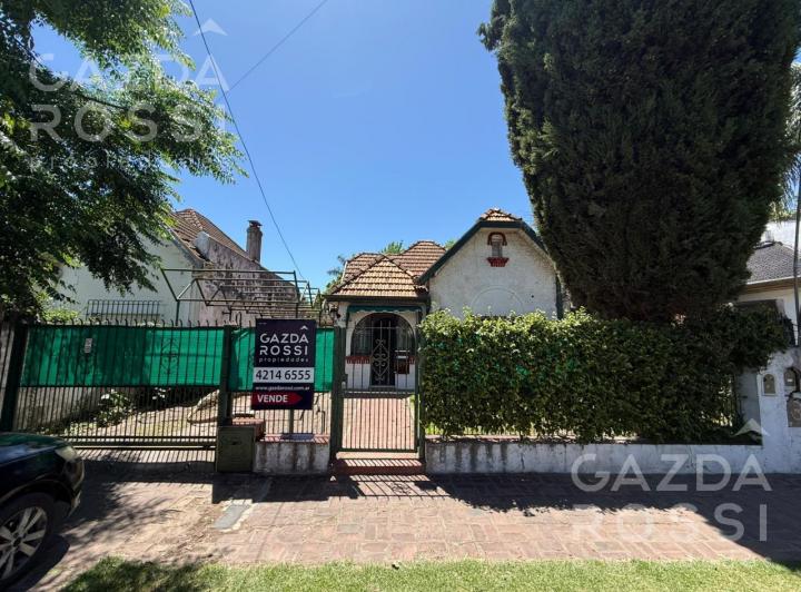 Casa · 600m² · 3 Ambientes · 1 Cochera